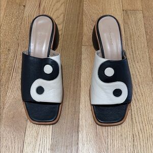 PALOMA WOOL balance yin yang heeled mules